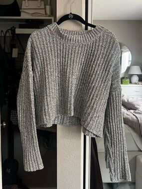 Forever 21 Gray Cropped Chunky Knit Sweater